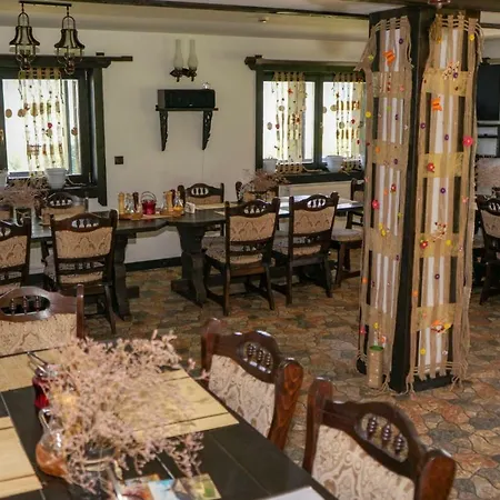 Farm stay Pensiunea Maria-bucovina *